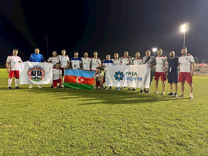 Vəkillər Kollegiyasının futbol komandaları mötəbər beynəlxalq turnirində mükafatlar qazandı — FOTOLAR