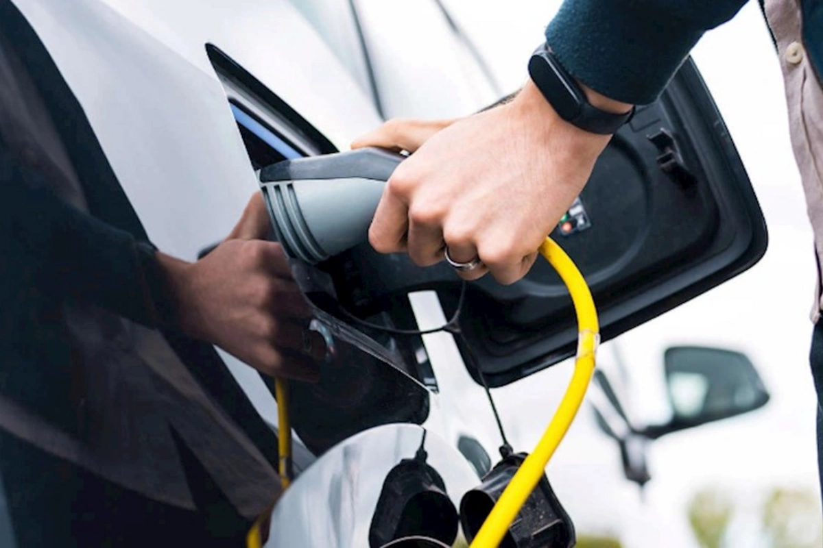 Elektrikli avtomobillərə kütləvi keçid ciddi xəstəliklər yaradır