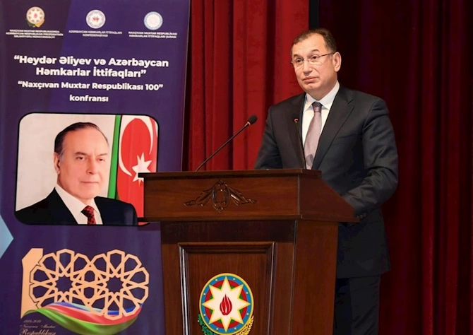 Naxçıvanda “Heydər Əliyev və Azərbaycan həmkarlar ittifaqları” mövzusunda konfrans keçirilib — FOTOLAR