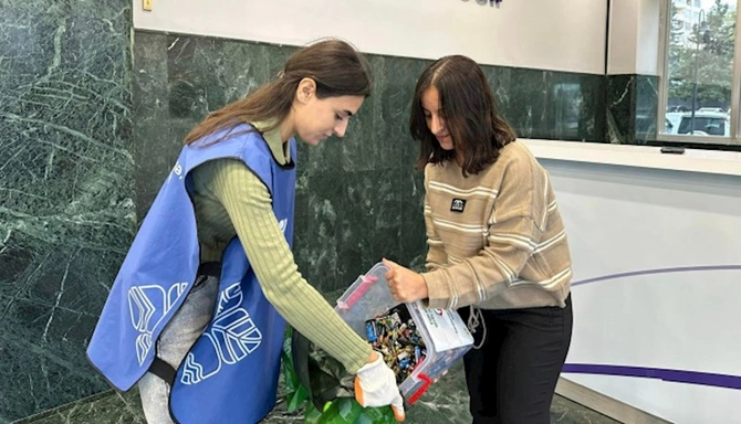 “Batareyaları təhvil ver, təbiəti qoru” layihəsi çərçivəsində 102 kq işlənmiş batareya təhvil alınıb — FOTOLAR