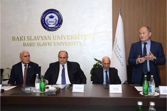 Bakı Slavyan Universitetində Şirməmməd Hüseynovun 100 illiyinə həsr olunmuş tədbir keçirilib — FOTOLAR Bakı Slavyan Universitetində Şirməmməd Hüseynovun 100 illiyinə həsr olunmuş tədbir keçirilib — FOTOLAR