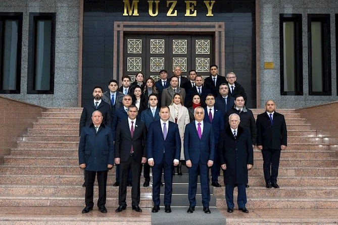 Naxçıvanda “Heydər Əliyev və Azərbaycan həmkarlar ittifaqları” mövzusunda konfrans keçirilib — FOTOLAR