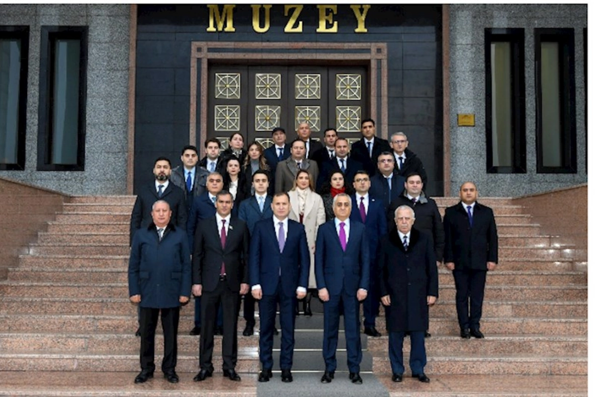 Naxçıvanda “Heydər Əliyev və Azərbaycan həmkarlar ittifaqları” mövzusunda konfrans keçirilib — FOTOLAR