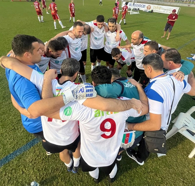 Vəkillər Kollegiyasının futbol komandaları mötəbər beynəlxalq turnirində mükafatlar qazandı — FOTOLAR