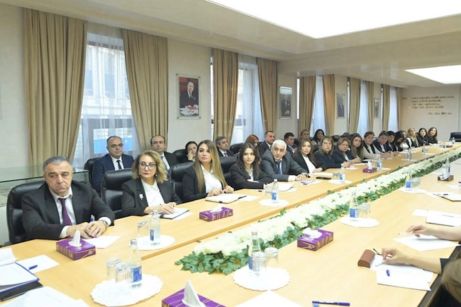 Nazir direktorlara tapşırıqlar verdi — FOTOLAR