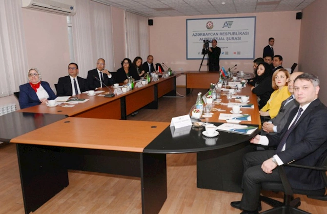 Audiovizual Şura ilə Mərakeşin Audiovizual Kommunikasiyalar üzrə Ali Qurumu arasında Əməkdaşlıq Memorandumu imzalanıb — FOTOLAR