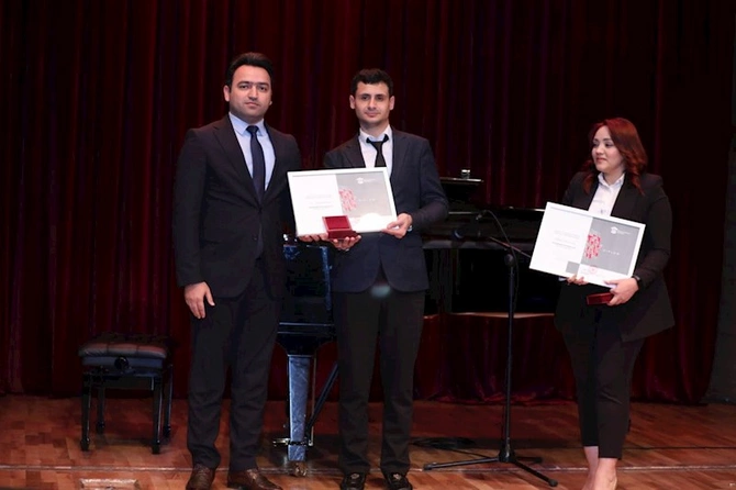 “Mədəniyyət Könüllüləri” İctimai Birliyinin 2024-cü ilin yekunlarına dair hesabat toplantısı keçirildi — FOTOLAR “Mədəniyyət Könüllüləri” İctimai Birliyinin 2024-cü ilin yekunlarına dair hesabat toplantısı keçirildi — FOTOLAR