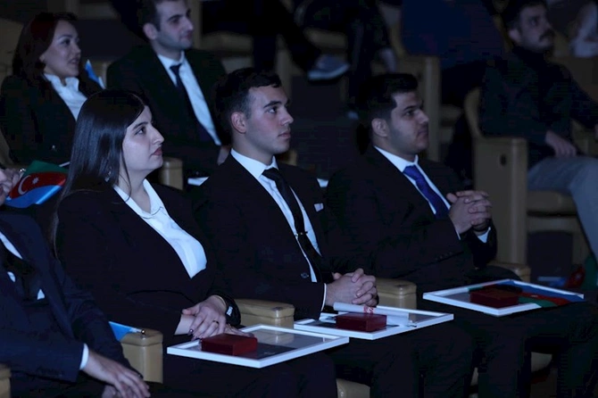 “Mədəniyyət Könüllüləri” İctimai Birliyinin 2024-cü ilin yekunlarına dair hesabat toplantısı keçirildi — FOTOLAR “Mədəniyyət Könüllüləri” İctimai Birliyinin 2024-cü ilin yekunlarına dair hesabat toplantısı keçirildi — FOTOLAR