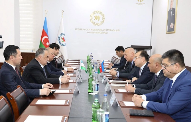 Azərbaycan Həmkarlar İttifaqları Konfederasiyasında Özbəkistan nümayəndələri ilə görüş oldu — FOTOLAR Azərbaycan Həmkarlar İttifaqları Konfederasiyasında Özbəkistan nümayəndələri ilə görüş oldu — FOTOLAR
