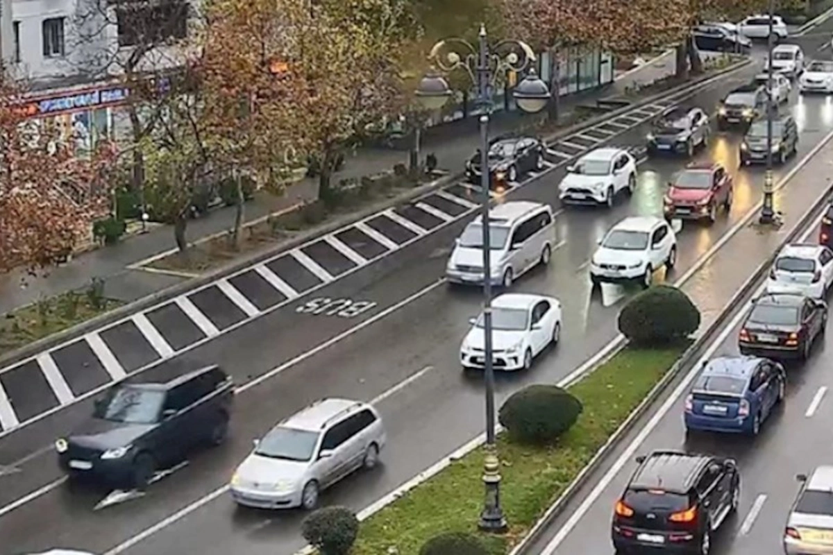 Bu yollar tıxaclıdır — SİYAHI