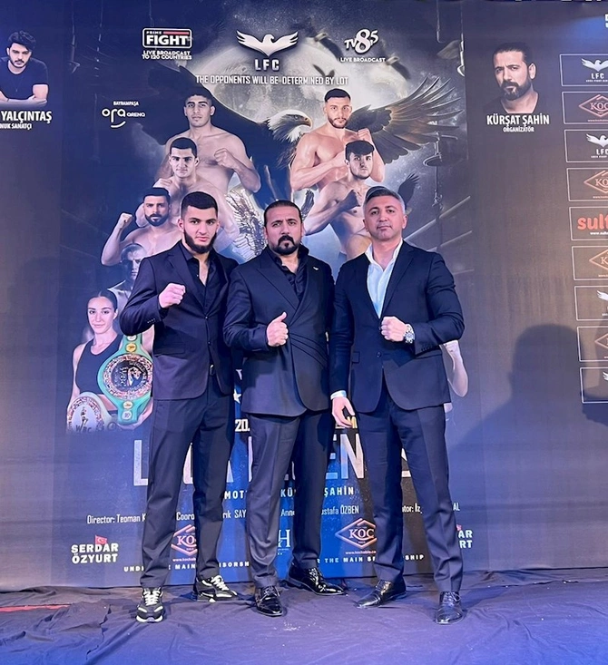 İdmançımız çempion olaraq ilkə imza atdı — FOTOLAR İdmançımız çempion olaraq ilkə imza atdı — FOTOLAR