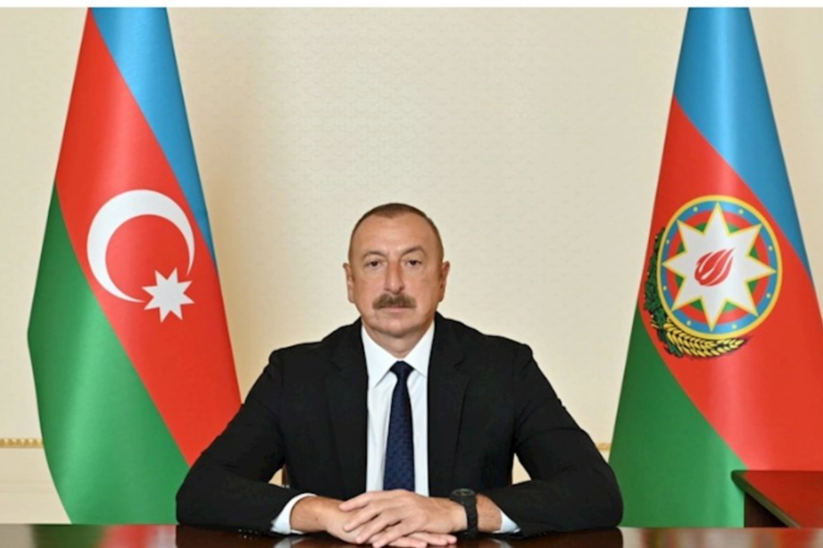 Azərbaycan Prezidenti misirli həmkarını D-8-i yüksək səviyyədə təşkil etdiklərinə görə təbrik edib