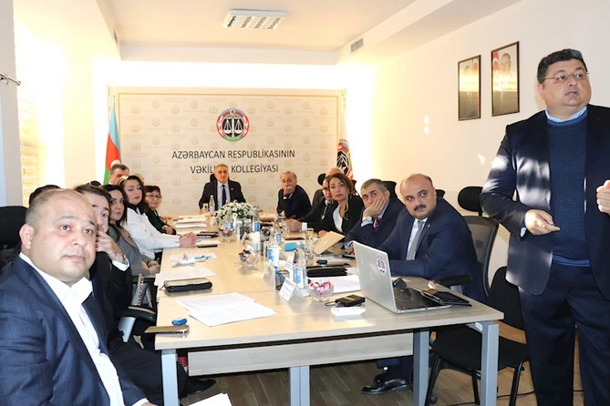 Vəkillər Kollegiyası Rəyasət Heyətinin növbəti iclası keçirilib — FOTOLAR Vəkillər Kollegiyası Rəyasət Heyətinin növbəti iclası keçirilib — FOTOLAR