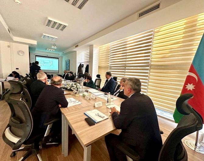 Vəkillər Kollegiyası Rəyasət Heyətinin növbəti iclası keçirilib — FOTOLAR Vəkillər Kollegiyası Rəyasət Heyətinin növbəti iclası keçirilib — FOTOLAR