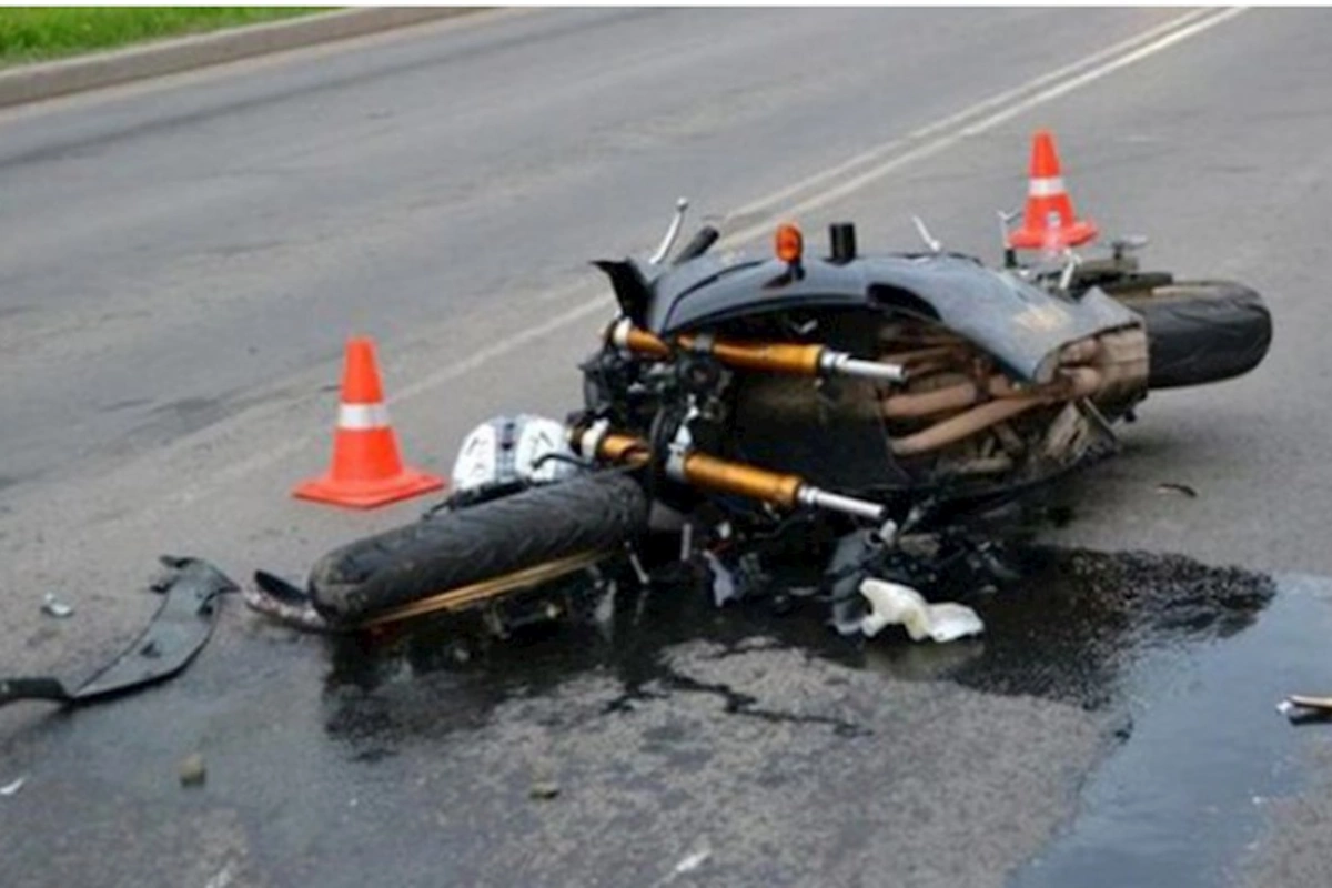 İki motosiklet sürücüsü qəzada öldü