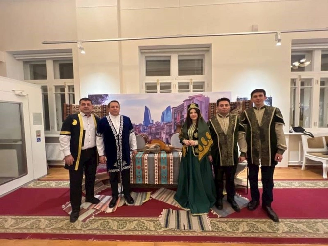 Sankt-Peterburqda “Azərbaycan muğamı” adlı konsert təşkil olundu — FOTOLAR Sankt-Peterburqda “Azərbaycan muğamı” adlı konsert təşkil olundu — FOTOLAR