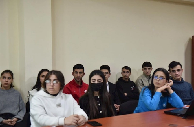 İsmayıllıda və Qəbələdə “Media savadlılığı” mövzusunda təlim keçilib — FOTOLAR İsmayıllıda və Qəbələdə “Media savadlılığı” mövzusunda təlim keçilib — FOTOLAR