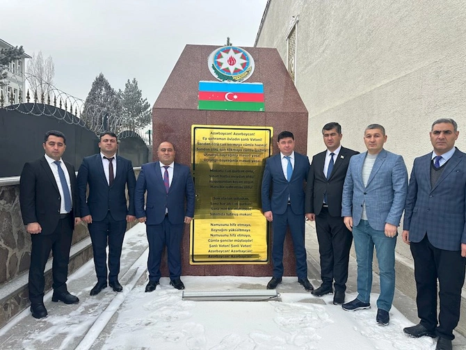QHT sədrləri Qarsda baş konsul Zamin Əliyevlə görüşdülər — FOTOLAR QHT sədrləri Qarsda baş konsul Zamin Əliyevlə görüşdülər — FOTOLAR