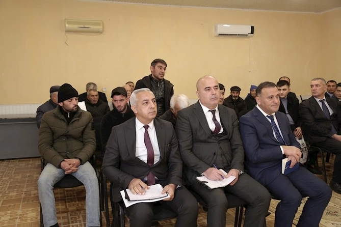 Sevindik Hətəmov növbəti vətəndaş qəbulu keçirdi — FOTOLAR