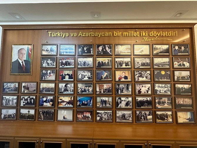 QHT sədrləri Qarsda baş konsul Zamin Əliyevlə görüşdülər — FOTOLAR QHT sədrləri Qarsda baş konsul Zamin Əliyevlə görüşdülər — FOTOLAR