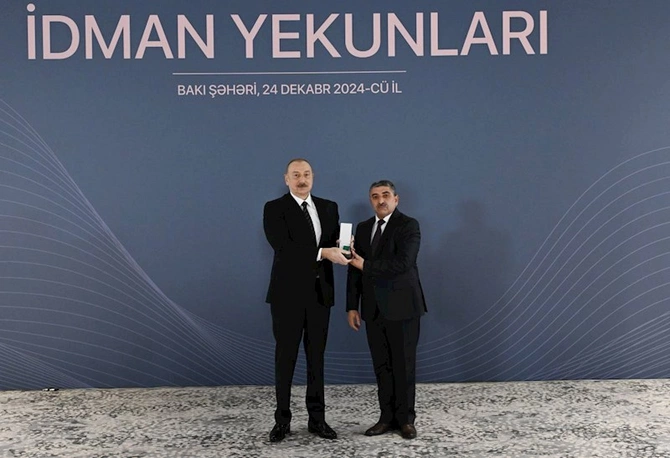İlham Əliyev idmançıları mükafatlandırdı — FOTOLAR İlham Əliyev idmançıları mükafatlandırdı — FOTOLAR