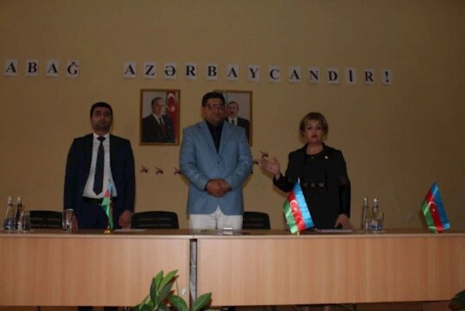 Sumqayıt şəhər məktəblərində narkomaniya ilə bağlı silsilə təlimlər davam edir — FOTOLAR Sumqayıt şəhər məktəblərində narkomaniya ilə bağlı silsilə təlimlər davam edir — FOTOLAR