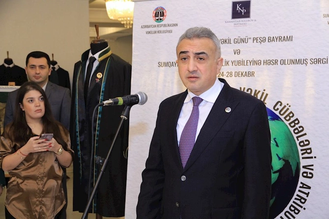 Sumqayıtda ilk dəfə Dünya Vəkil Cübbələri və Atributları sərgisi keçirilir — FOTOLAR Sumqayıtda ilk dəfə Dünya Vəkil Cübbələri və Atributları sərgisi keçirilir — FOTOLAR