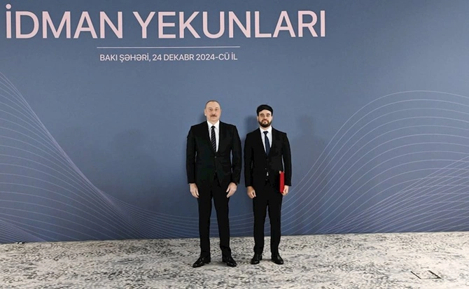 İlham Əliyev idmançıları mükafatlandırdı — FOTOLAR İlham Əliyev idmançıları mükafatlandırdı — FOTOLAR