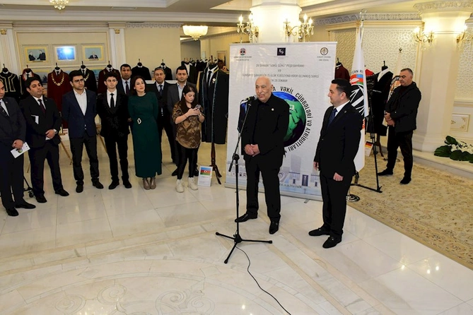 Sumqayıtda ilk dəfə Dünya Vəkil Cübbələri və Atributları sərgisi keçirilir — FOTOLAR Sumqayıtda ilk dəfə Dünya Vəkil Cübbələri və Atributları sərgisi keçirilir — FOTOLAR