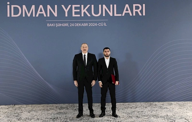 İlham Əliyev idmançıları mükafatlandırdı — FOTOLAR İlham Əliyev idmançıları mükafatlandırdı — FOTOLAR