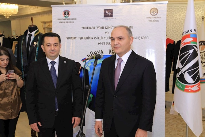 Sumqayıtda ilk dəfə Dünya Vəkil Cübbələri və Atributları sərgisi keçirilir — FOTOLAR Sumqayıtda ilk dəfə Dünya Vəkil Cübbələri və Atributları sərgisi keçirilir — FOTOLAR