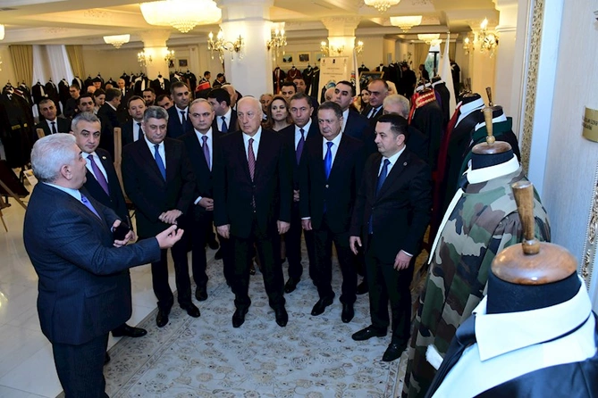 Sumqayıtda ilk dəfə Dünya Vəkil Cübbələri və Atributları sərgisi keçirilir — FOTOLAR Sumqayıtda ilk dəfə Dünya Vəkil Cübbələri və Atributları sərgisi keçirilir — FOTOLAR
