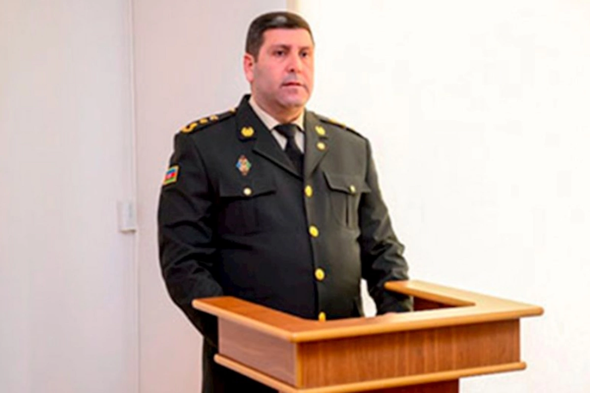 “Rəislər pulları siyahı ilə gətirib mənə verirdilər”