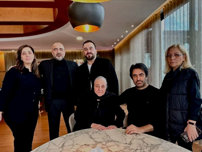Mahsun Kırmızıgül Polad Həşimovun anası ilə görüşdü — FOTOLAR