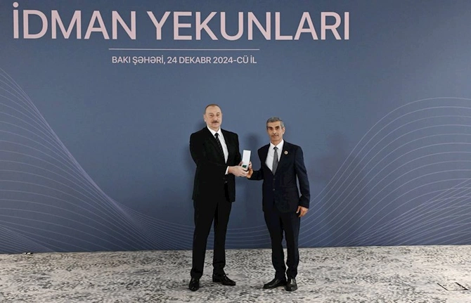 İlham Əliyev idmançıları mükafatlandırdı — FOTOLAR İlham Əliyev idmançıları mükafatlandırdı — FOTOLAR