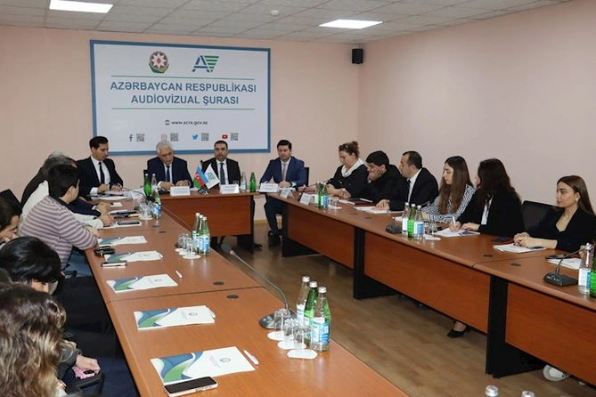 Audiovizual Şurada televiziya əməkdaşları üçün seminar keçirdi — FOTOLAR Audiovizual Şurada televiziya əməkdaşları üçün seminar keçirdi — FOTOLAR