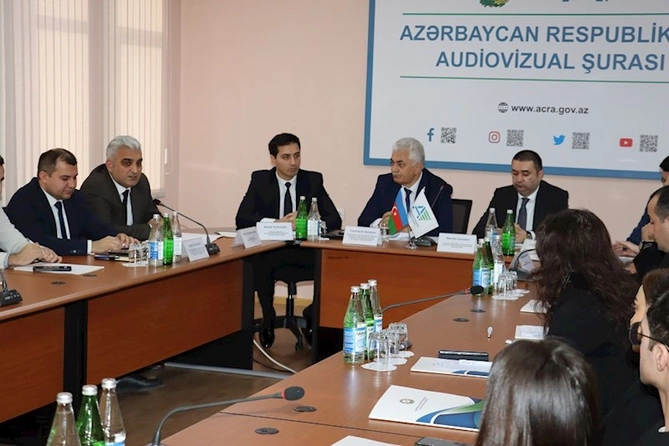 Audiovizual Şurada televiziya əməkdaşları üçün seminar keçirdi — FOTOLAR Audiovizual Şurada televiziya əməkdaşları üçün seminar keçirdi — FOTOLAR