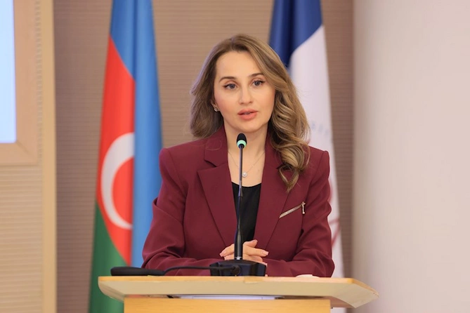 Bakıda Debat Forumu keçirildi — FOTOLAR