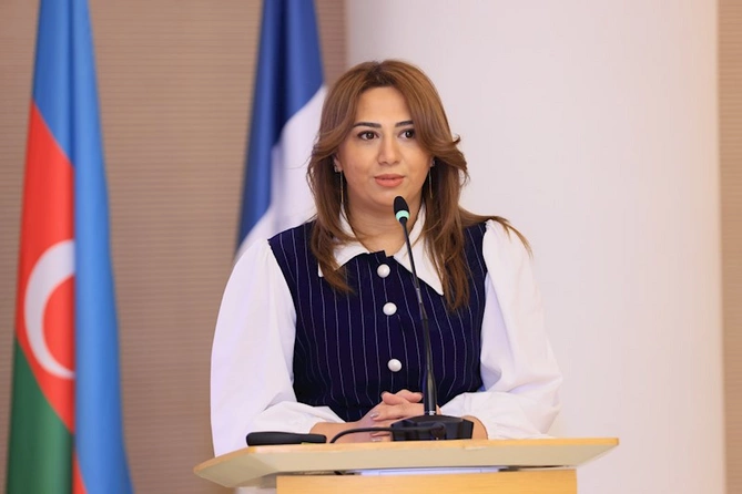 Bakıda Debat Forumu keçirildi — FOTOLAR