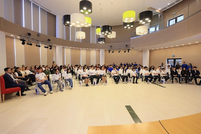 Bakıda Debat Forumu keçirildi — FOTOLAR