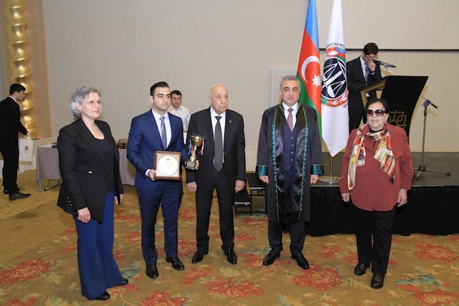 Vəkil Günü münasibətilə Vəkillər Kollegiyasının təntənəli tədbiri keçirilib — FOTOLAR