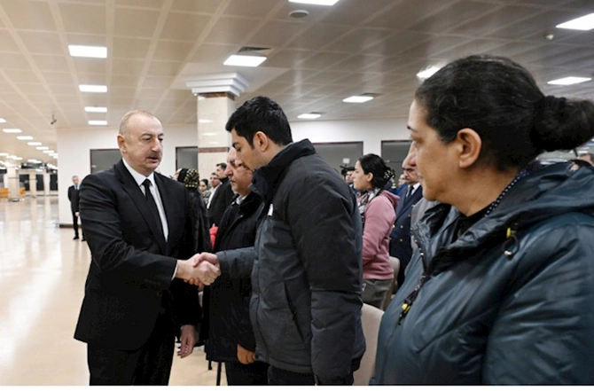 Prezident və xanımı vida mərasimində iştirak etdi — FOTOLAR Prezident və xanımı vida mərasimində iştirak etdi — FOTOLAR