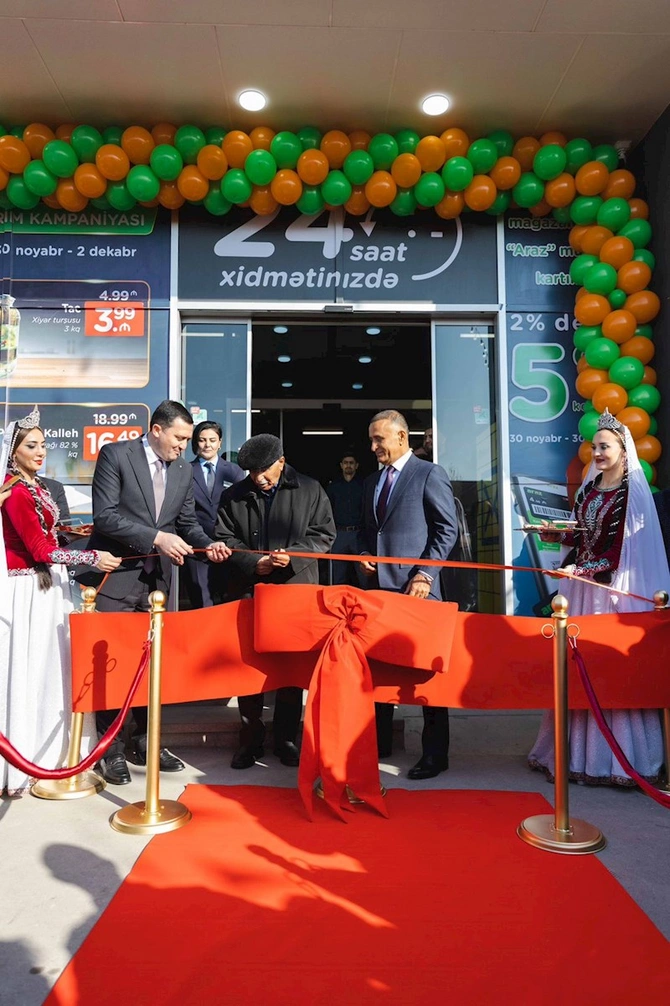 Veysəloğlu Şirkətlər Qrupu Naxçıvanda silsilə market açılışlarını davam etdirir — FOTOLAR