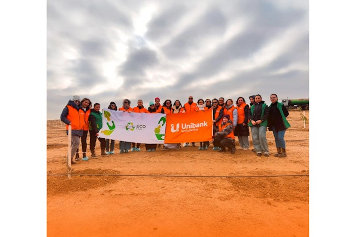 Unibank ətraf mühitə dəstək məqsədi ilə 500 ağac əkib — FOTO