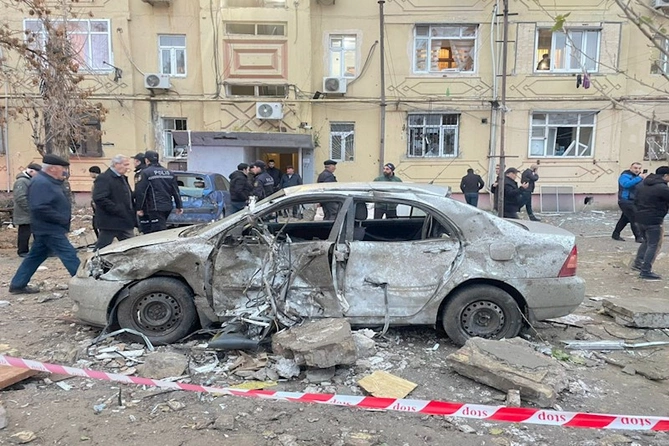 Sumqayıtda yaşayış binasında güclü partlayış — FOTOLAR (YENİLƏNİB)