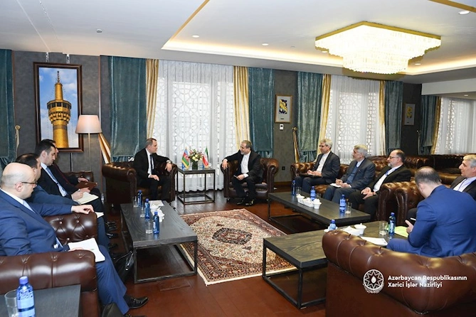 Azərbaycan və İranın XİN rəhbərləri görüşdü — FOTOLAR Azərbaycan və İranın XİN rəhbərləri görüşdü — FOTOLAR