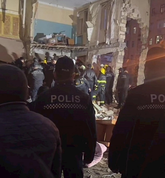 Sumqayıtda yaşayış binasında güclü partlayış — FOTOLAR (YENİLƏNİB)