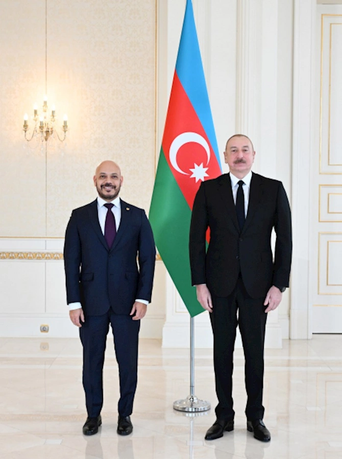 Prezident yeni səfirləri qəbul etdi — FOTOLAR (YENİLƏNDİ) Prezident yeni səfirləri qəbul etdi — FOTOLAR (YENİLƏNDİ)
