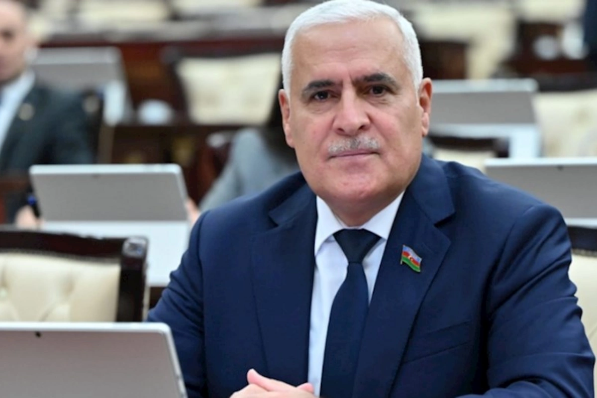 Vüqar Rəhimzadə: Baydenin oğlu ilə bağlı qərarı amerikasayağı demokratiyanın növbəti təzahürüdür