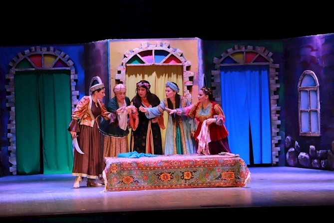 IV Şəki Beynəlxalq Teatr Festivalı davam edir — FOTOLAR